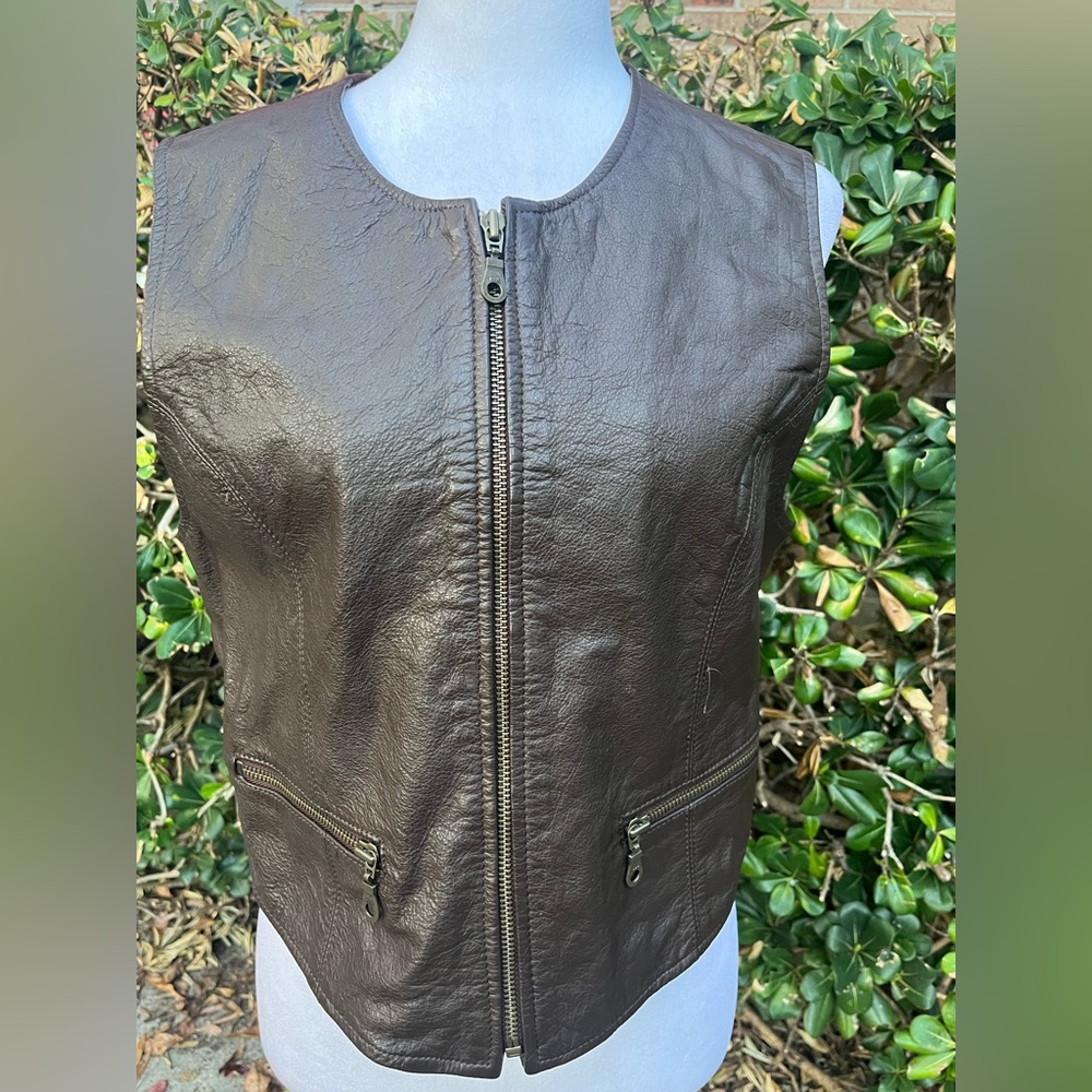 Jennifer Moore Women’s Size 12 Brown Leather Sleeveless Jacket Vest